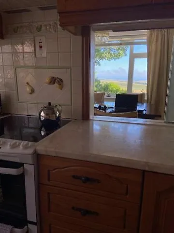 Holiday home 2 Bed Retreat With Amazing See View Brighton