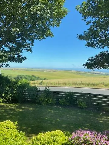 2 Bed Retreat With Amazing See View Brighton Holiday home